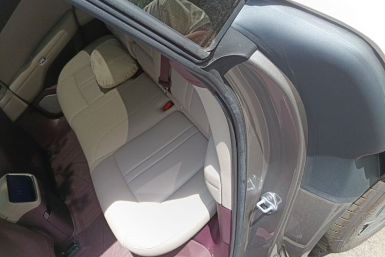 Used Xiaomi Auto YU7 2025 Ultra-Long Range Rear-Wheel Drive Version Left Rear Seat