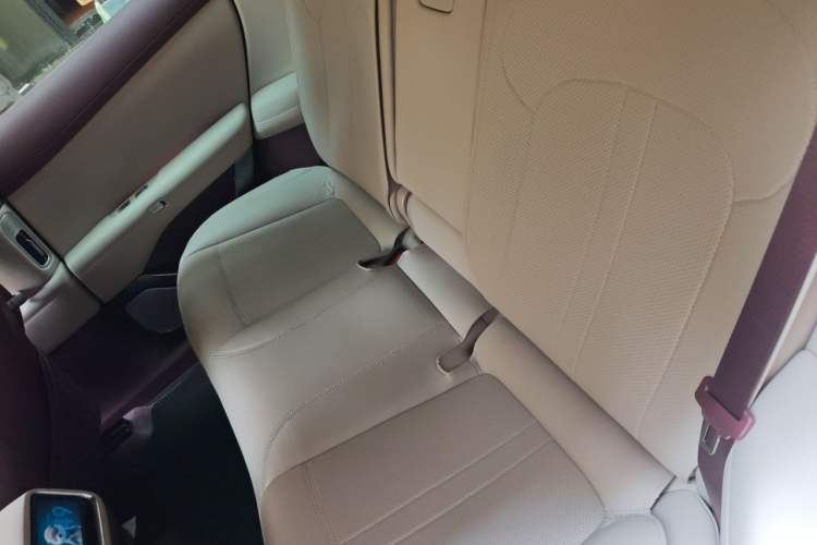 Used Xiaomi Auto YU7 2025 Ultra-Long Range Rear-Wheel Drive Version Left Rear Seat