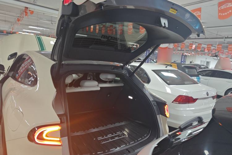 Used Xiaomi Auto YU7 2025 Ultra-Long Range Rear-Wheel Drive Version Trunk