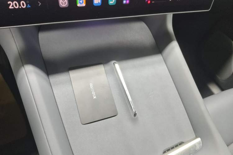 Used Xiaomi Auto YU7 2025 Ultra-Long Range High-Performance All-Wheel-Drive Max Edition Vehicle Key