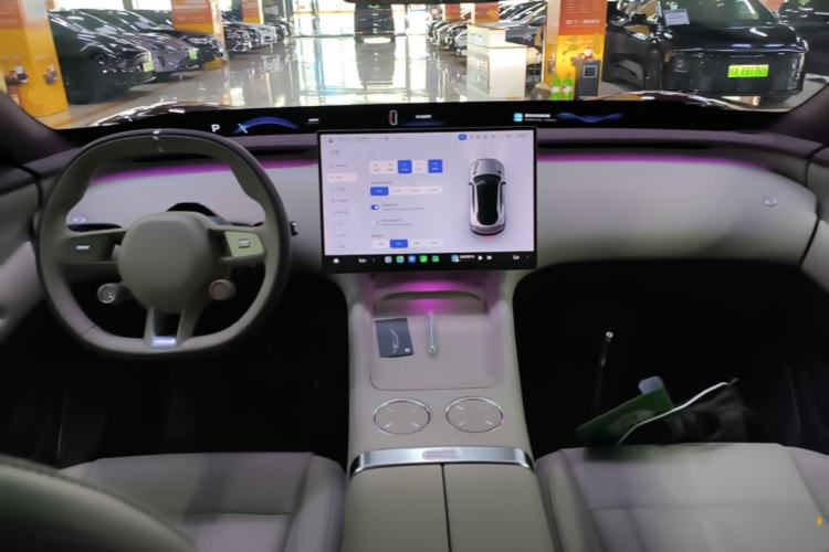 Used Xiaomi Auto YU7  Center Console