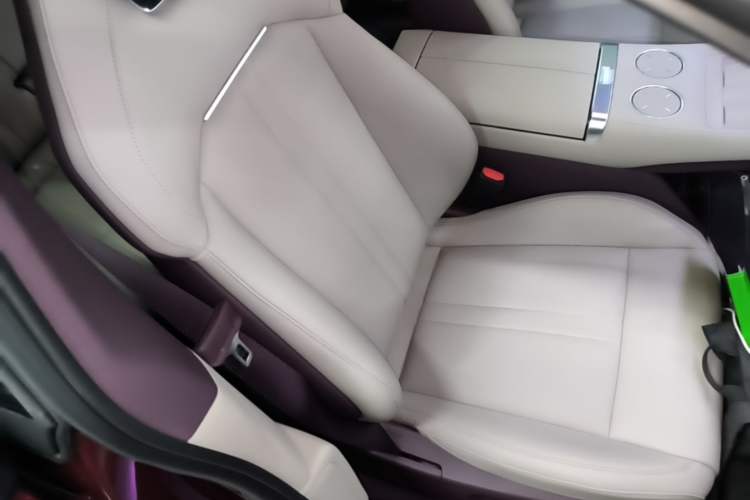 Used Xiaomi Auto YU7  Right Front Seat