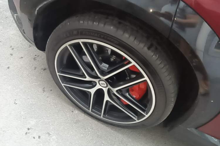 Used Xiaomi Auto YU7 2026 Model GT Right Rear Wheel Hub