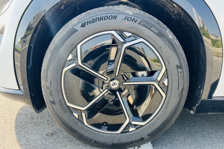 Used Xiaomi Auto YU7 2026 Standard Edition Exterior 7