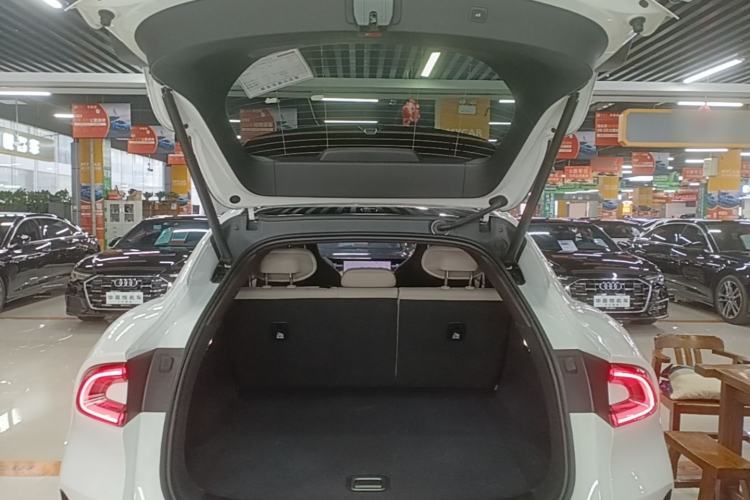 Used Xiaomi Auto YU7 2026 Standard Edition Trunk