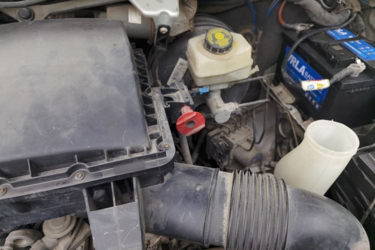 Used Xinkai Sprinter  Engine Bay Left