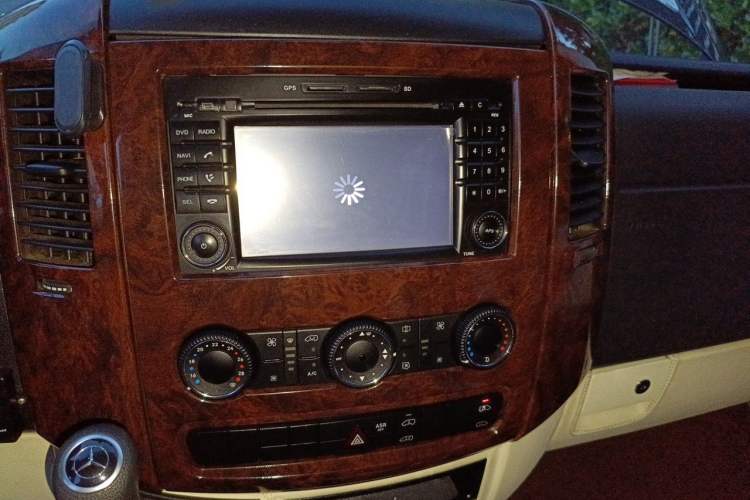 Used Xinkai Sprinter 2015 3.5L Standard Version Audio And AC Panel