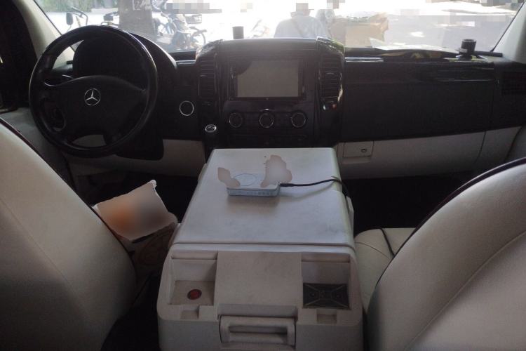 Used Xinkai Sprinter 2015 3.5L Standard Version Center Console