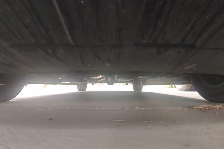 Used Xinkai Sprinter 2015 3.5L Standard Version Chassis Front