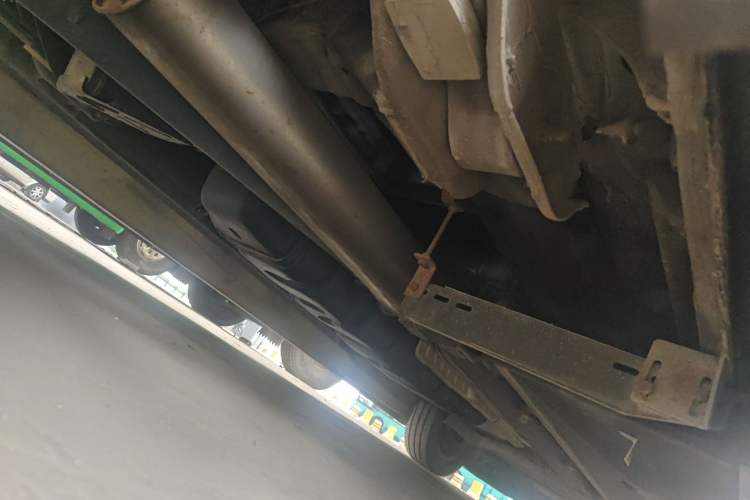 Used Xinkai Sprinter 2015 3.5L Standard Version Chassis Rear Right