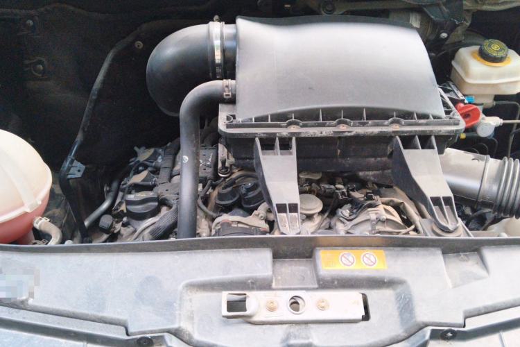 Used Xinkai Sprinter  Engine Bay