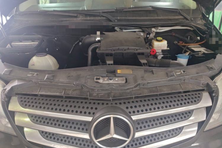 Used Xinkai Sprinter 2015 3.5L Standard Version Engine Bay