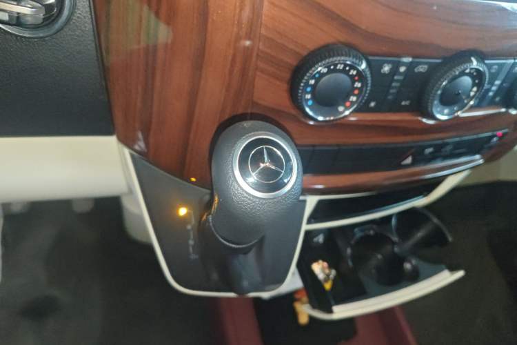 Used Xinkai Sprinter 2015 3.5L Standard Version Gear Lever