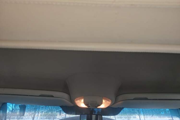 Used Xinkai Sprinter 2015 3.5L Standard Version Headliner