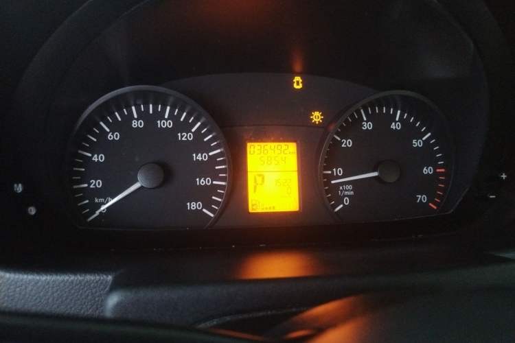 Used Xinkai Sprinter 2015 3.5L Standard Version Instrument Cluster