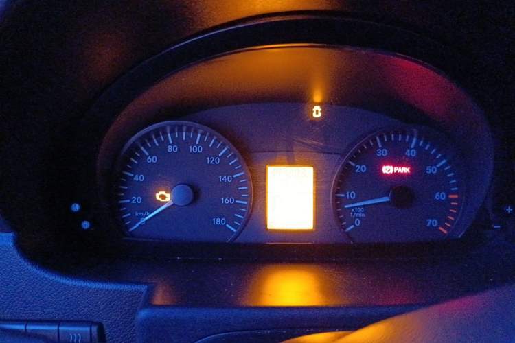 Used Xinkai Sprinter 2015 3.5L Standard Version Instrument Cluster