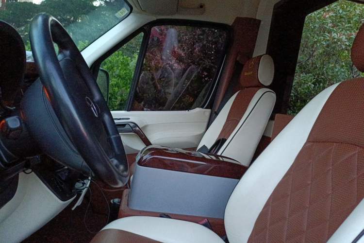 Used Xinkai Sprinter 2015 3.5L Standard Version Left Front Seat