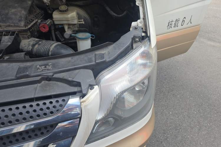 Used Xinkai Sprinter  Engine Bay Left