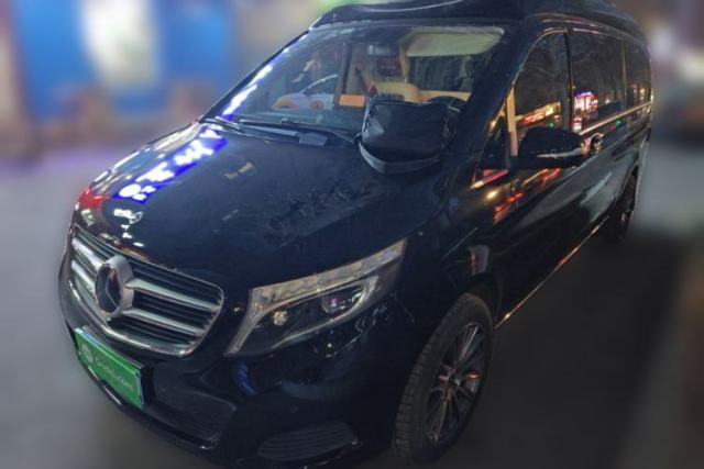 Used Xinkai V-Class 2017 Zhunyue V 260 L High-Roof Model