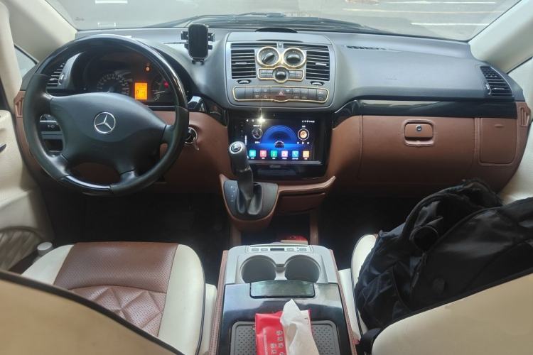 Used Xinkai Vito 2015 3.0L Standard Edition Center Console