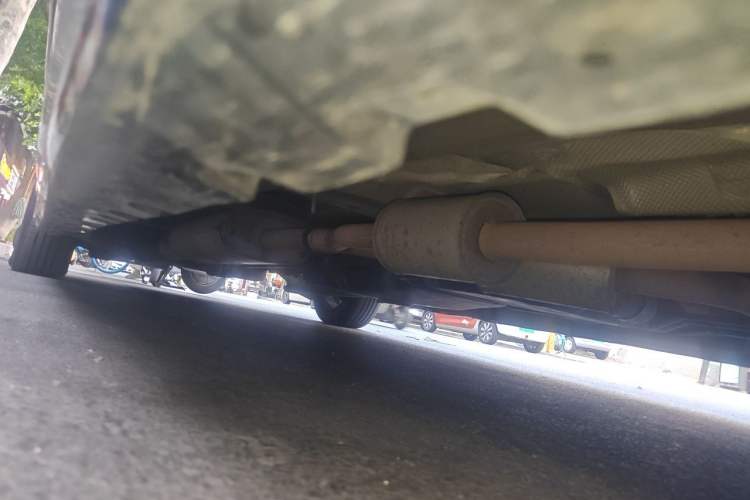 Used Xinkai Vito 2015 3.0L Standard Edition Chassis Front Right