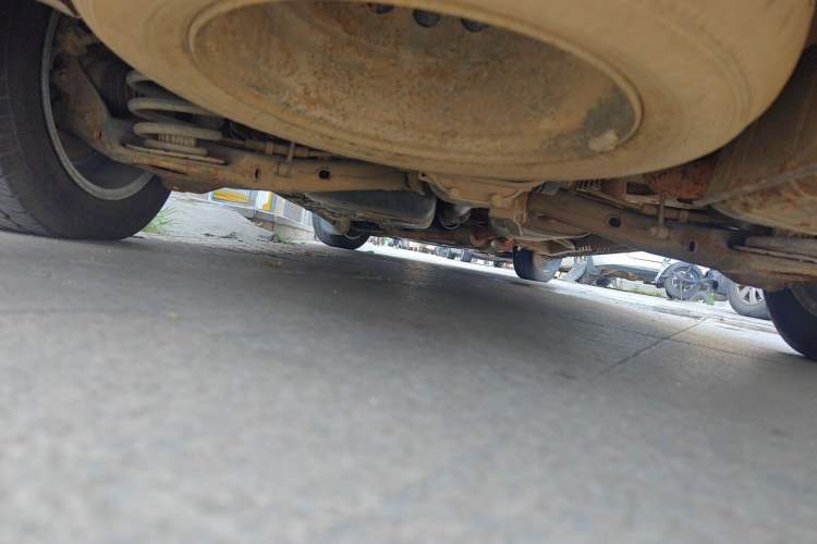 Used Xinkai Vito 2015 3.0L Standard Edition Chassis Rear