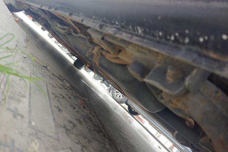 Used Xinkai Vito 2015 3.0L Standard Edition Chassis Rear Left
