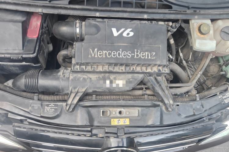 Used Xinkai Vito 2015 3.0L Standard Edition Engine Bay