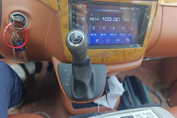 Used Xinkai Vito 2015 3.0L Standard Edition Gear Lever