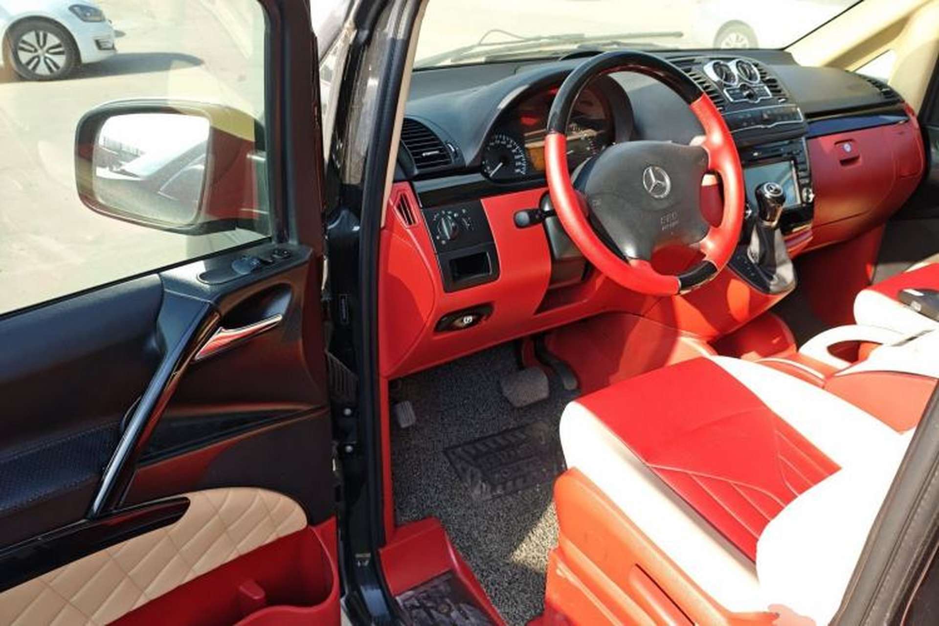 Used Xinkai Vito 2015 3.0L Standard Edition Interior 3