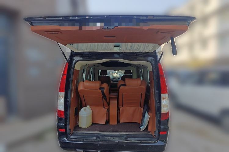 Used Xinkai Vito 2015 3.0L Standard Edition Trunk
