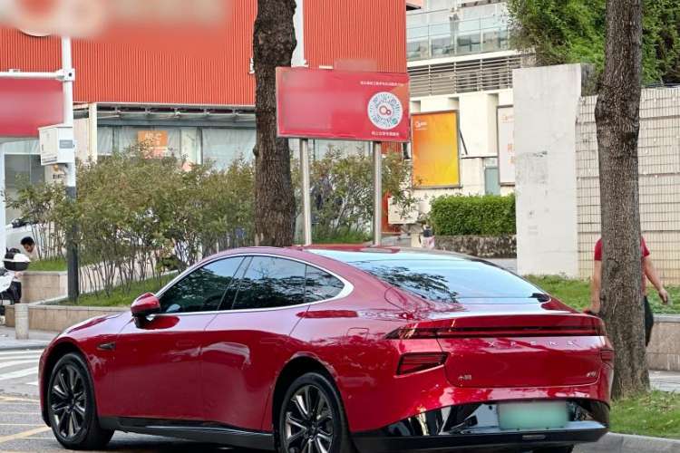 Used XPeng 2020 670E Exterior 2