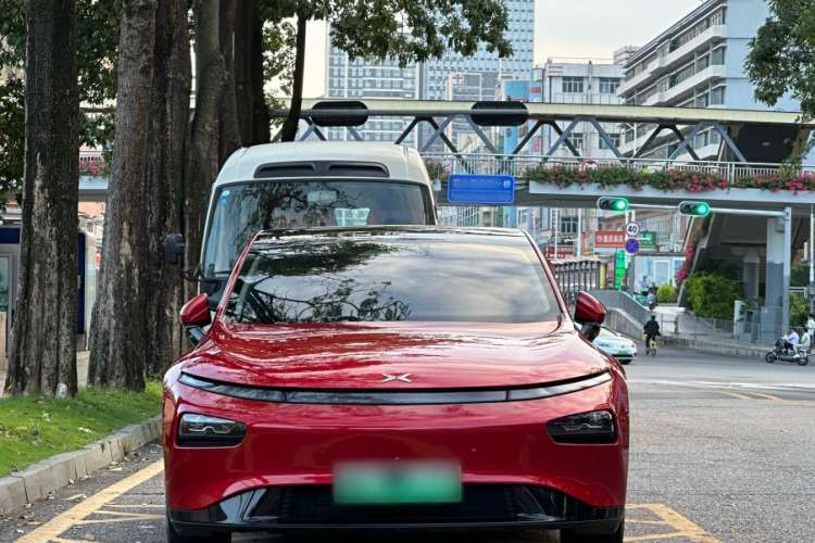 Used XPeng 2020 670E Exterior 4