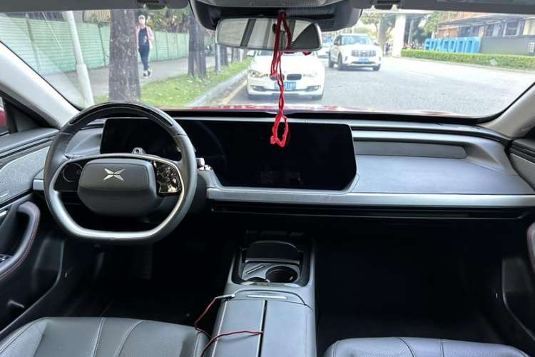 Used XPeng 2020 670E Interior 1