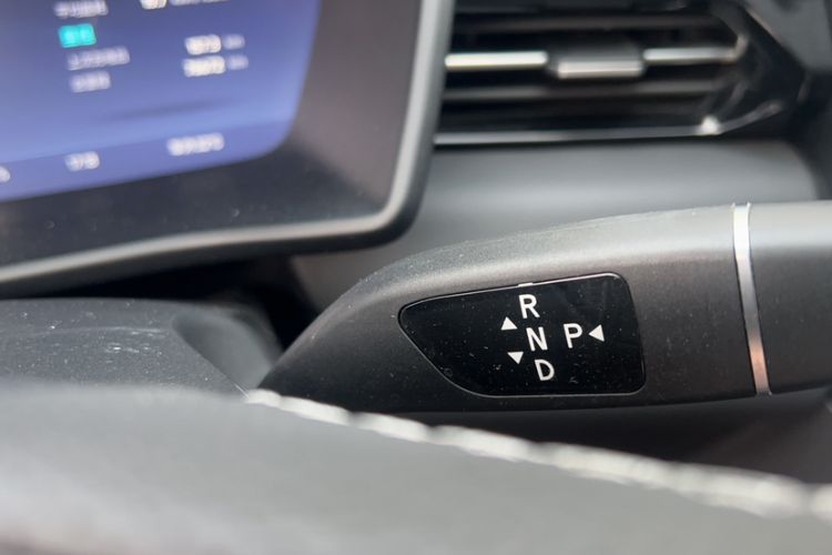 Used XPeng G3 2020 520i Luxury Edition Gear Lever