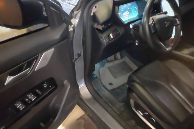 Used XPeng G3 2019 Smart Edition Interior 3