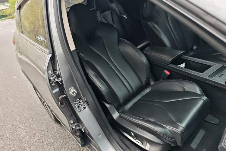 Used XPeng G3 2022 G3i 460N Right Front Seat