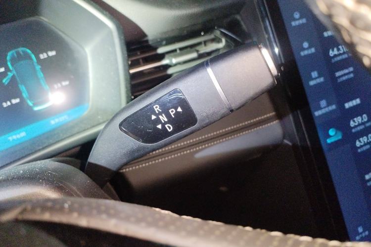 Used XPeng G3 2020 520 Smart Edition Gear Lever
