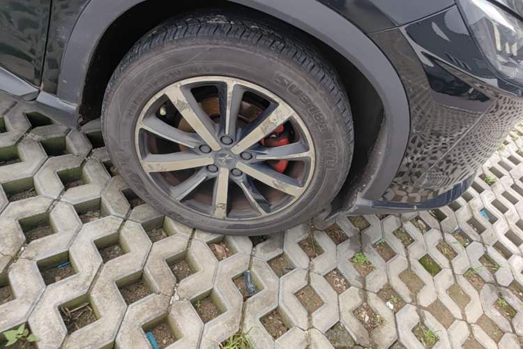 Used XPeng G3 2019 Enjoy Edition Right Front Wheel Hub