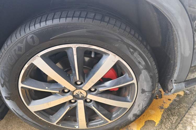 Used XPeng G3 2019 Enjoy Edition Right Front Wheel Hub