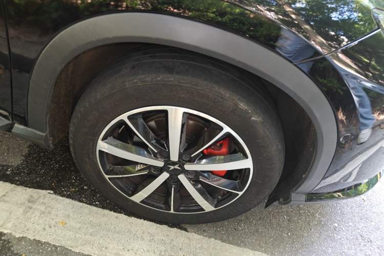 Used XPeng G3 2019 Enjoy Edition Right Front Wheel Hub