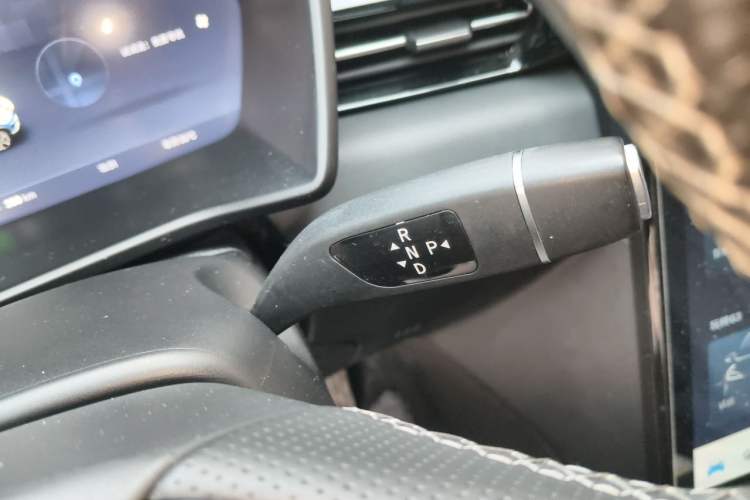 Used XPeng G3 2019 Deluxe Edition Gear Lever