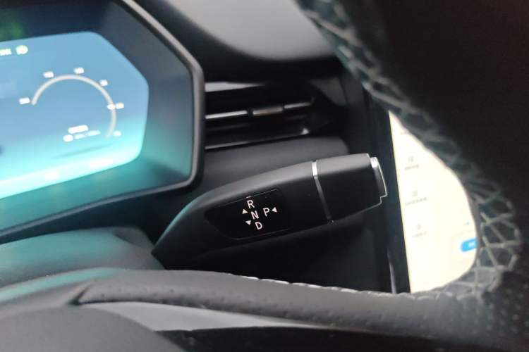Used XPeng G3 2019 Deluxe Edition Gear Lever