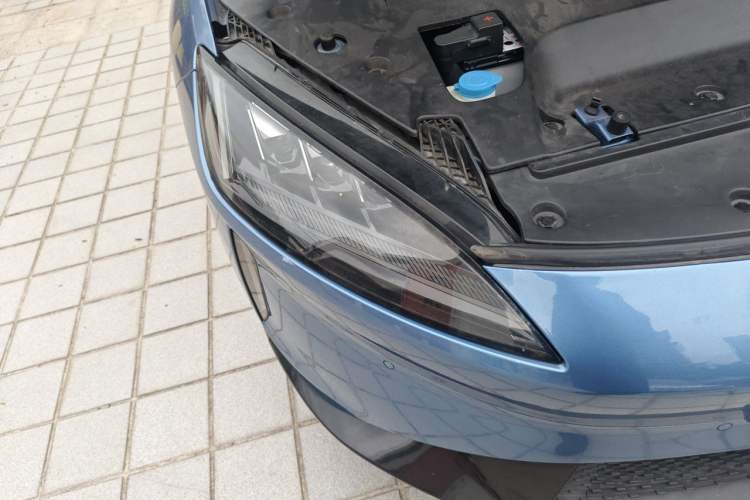 Used XPeng G3 2019 Deluxe Edition Right Front Headlight