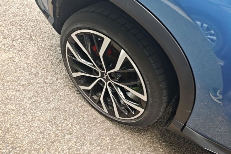 Used XPeng G3 2019 Deluxe Edition Right Rear Wheel Hub