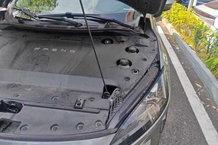 Used XPeng G3 2019 Smart Edition Engine Bay Left