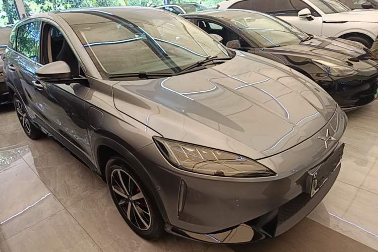 Used XPeng G3 2019 Smart Edition Front Right 45 Deg