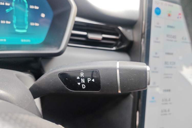Used XPeng G3 2019 Smart Edition Gear Lever