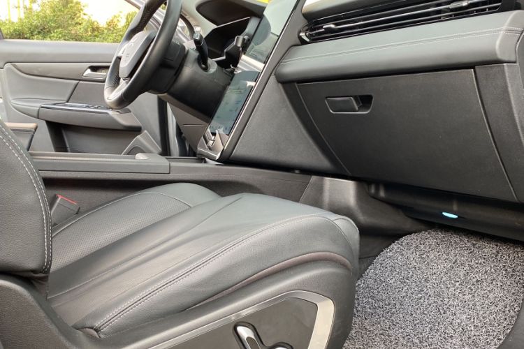 Used XPeng G3 2019 Smart Edition Interior 2