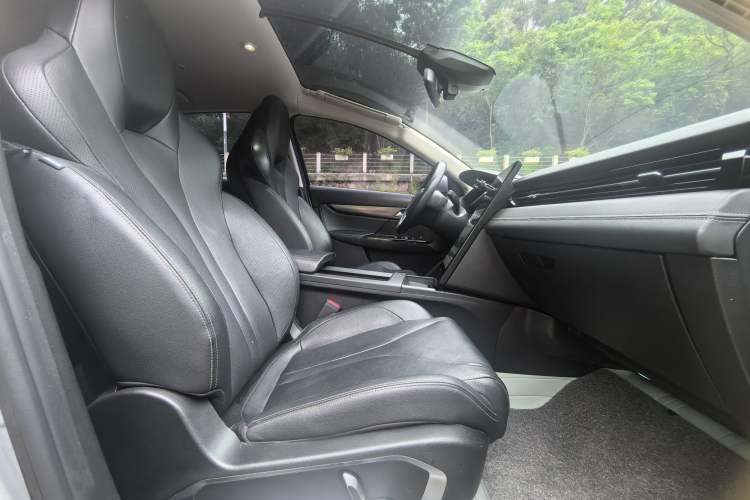Used XPeng G3 2019 Smart Edition Interior 8